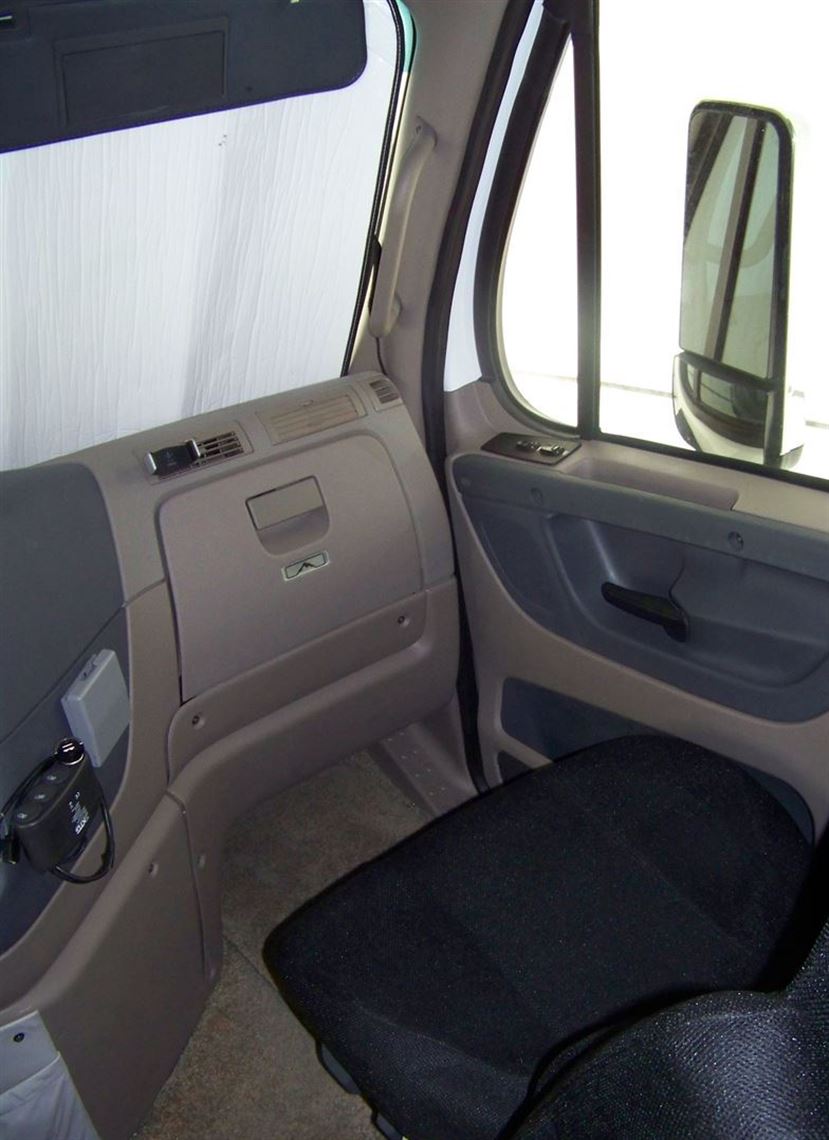 haulmark-two-car-motor-garage-2014-freigthlin