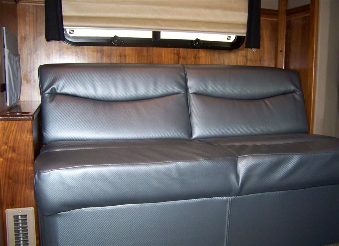 haulmark-two-car-motor-garage-2014-freigthlin