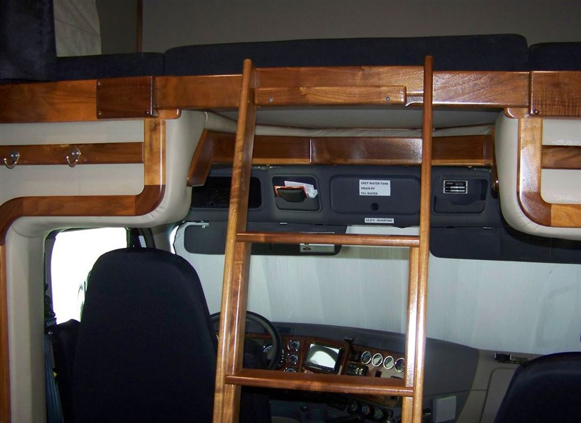 haulmark-two-car-motor-garage-2014-freigthlin