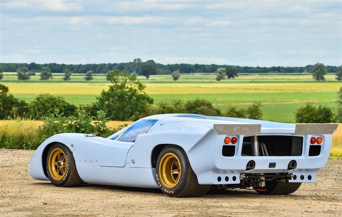 lola-t70-mk3b