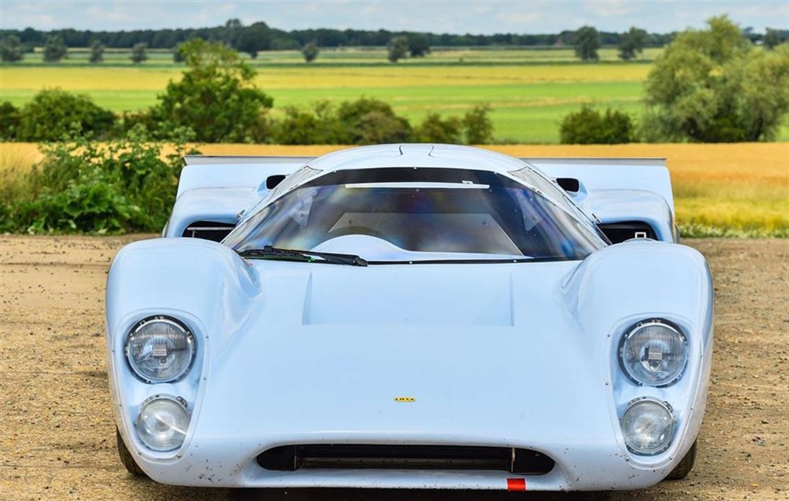 lola-t70-mk3b