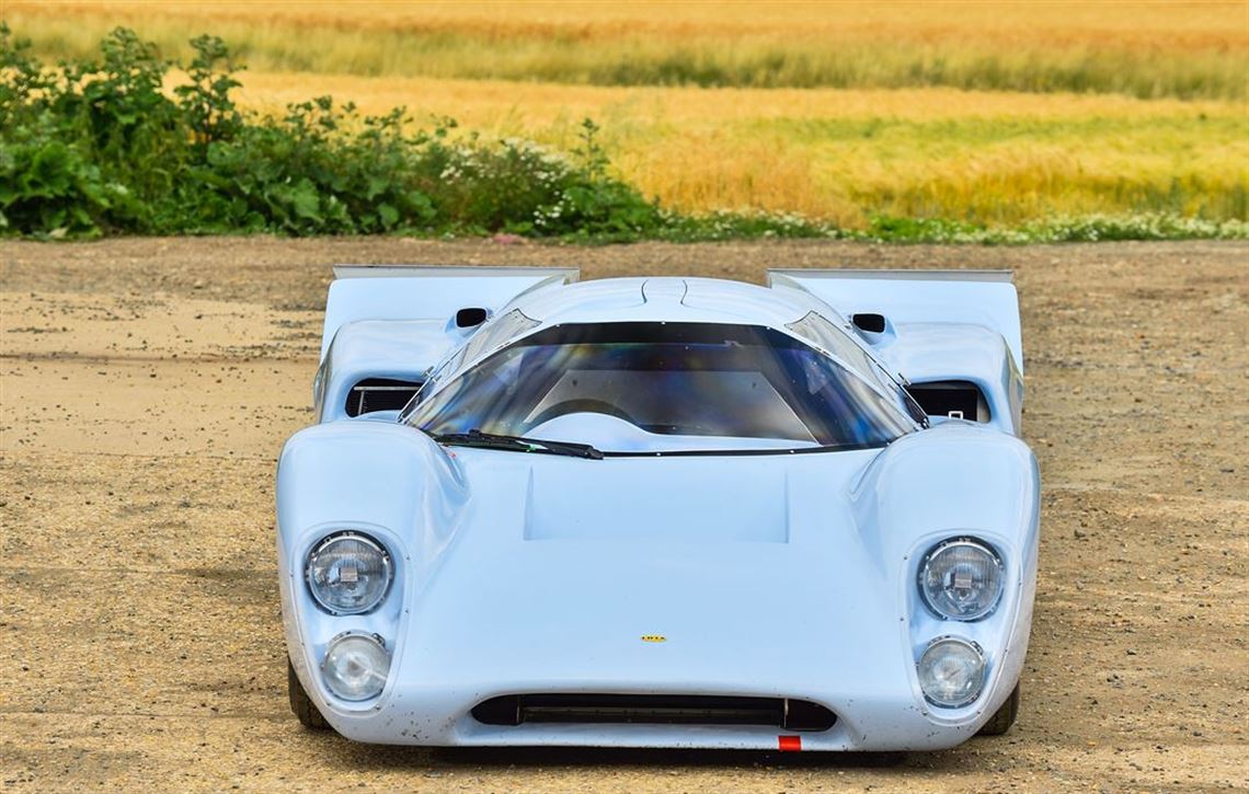 lola-t70-mk3b