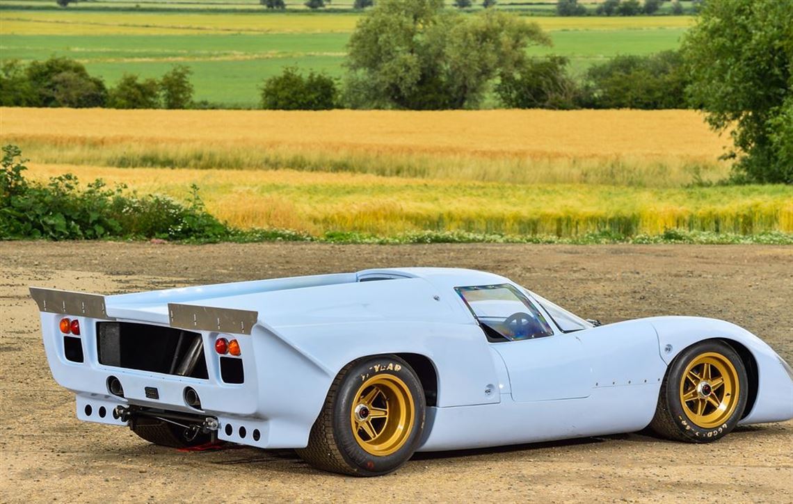lola-t70-mk3b