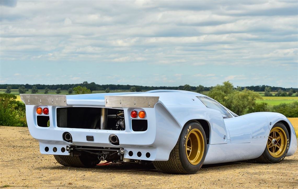 lola-t70-mk3b