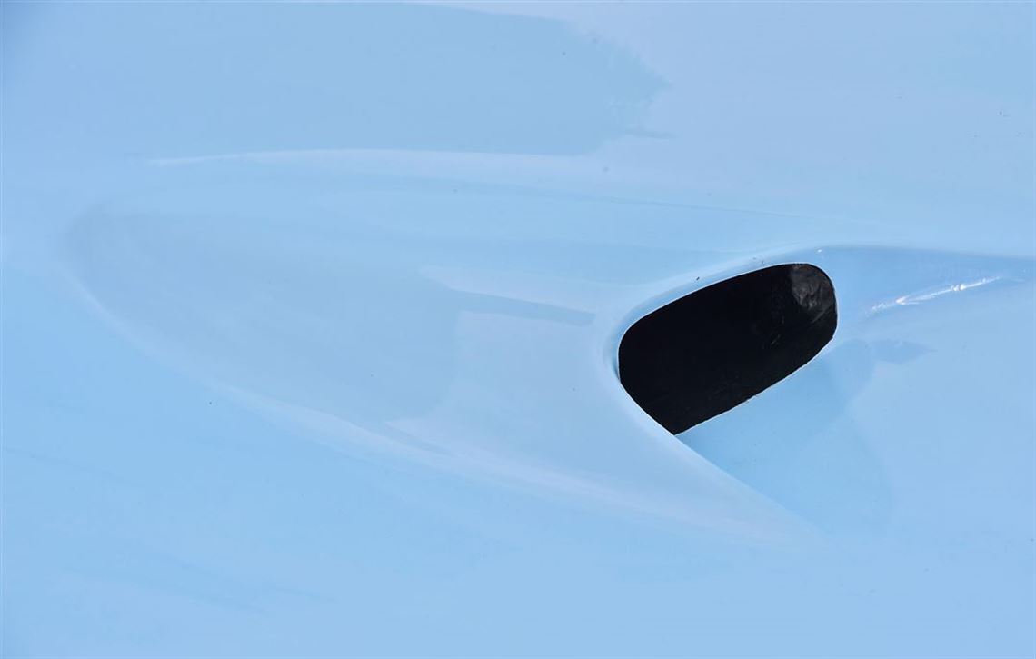 lola-t70-mk3b