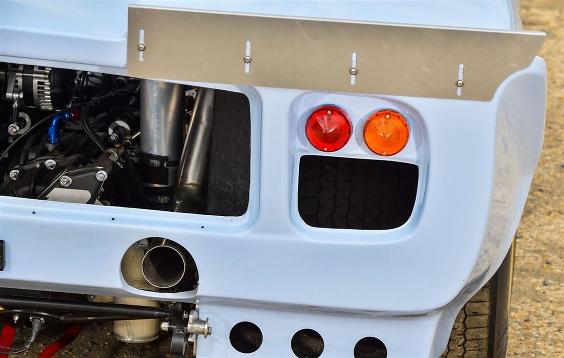lola-t70-mk3b