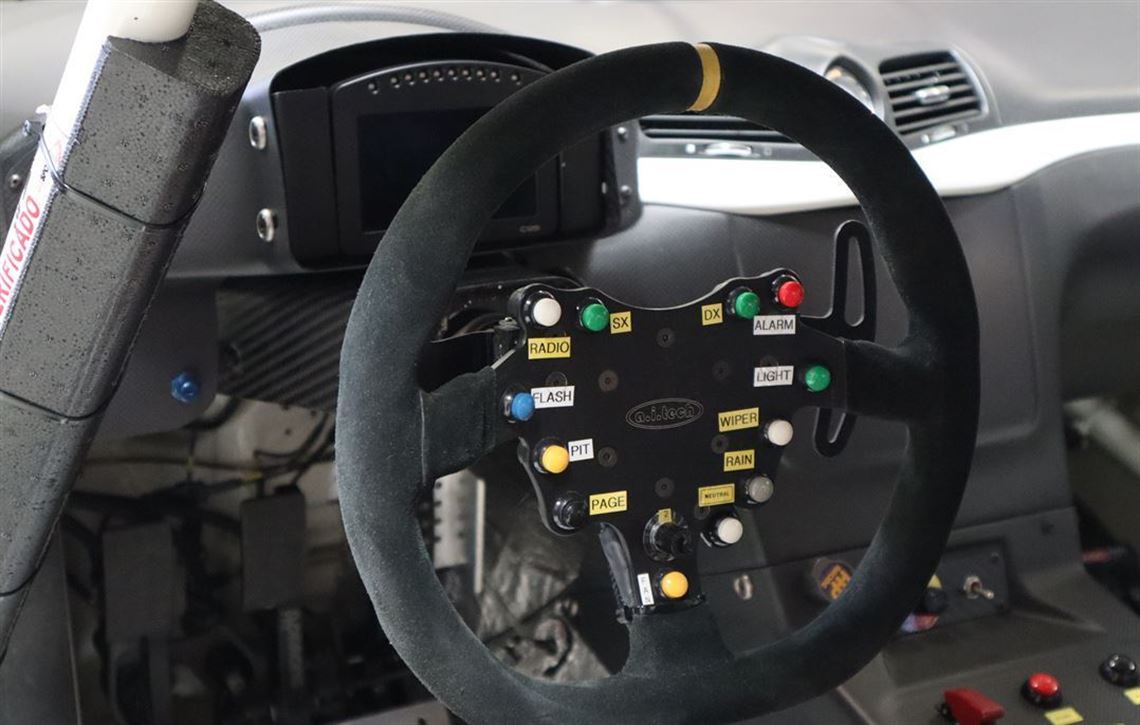 2013-maserati-granturismo-mc-gt3