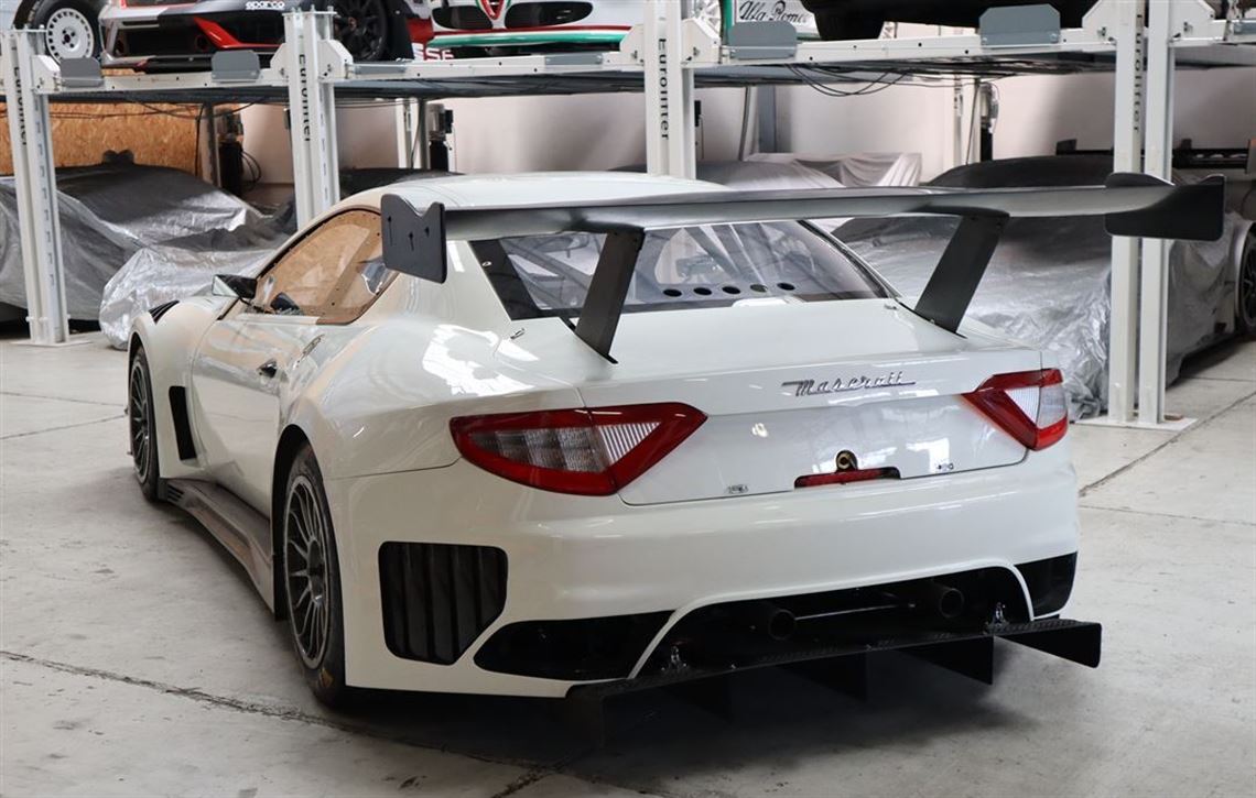 2013-maserati-granturismo-mc-gt3